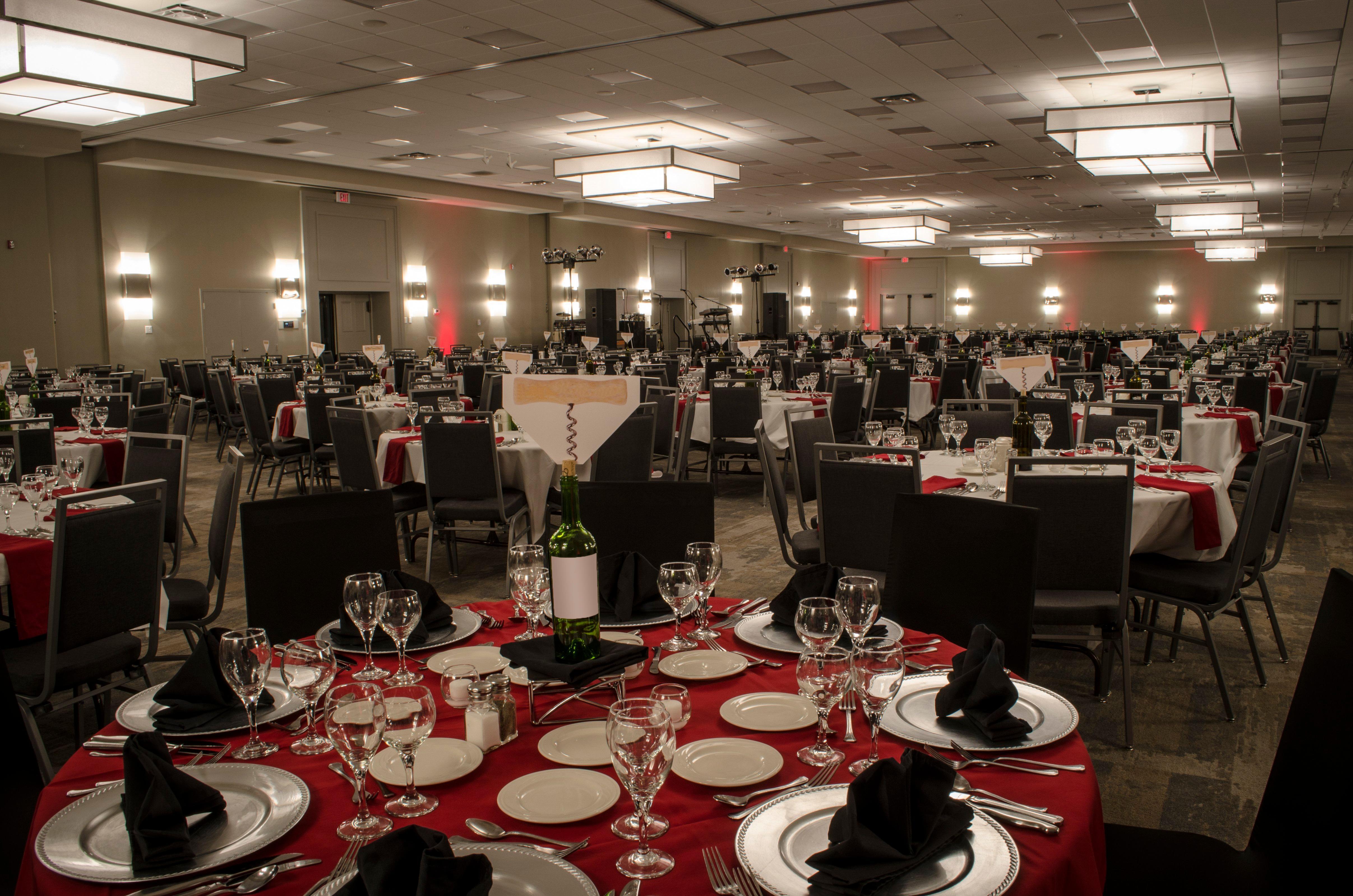 Holiday Inn Fargo By Ihg Екстер'єр фото
