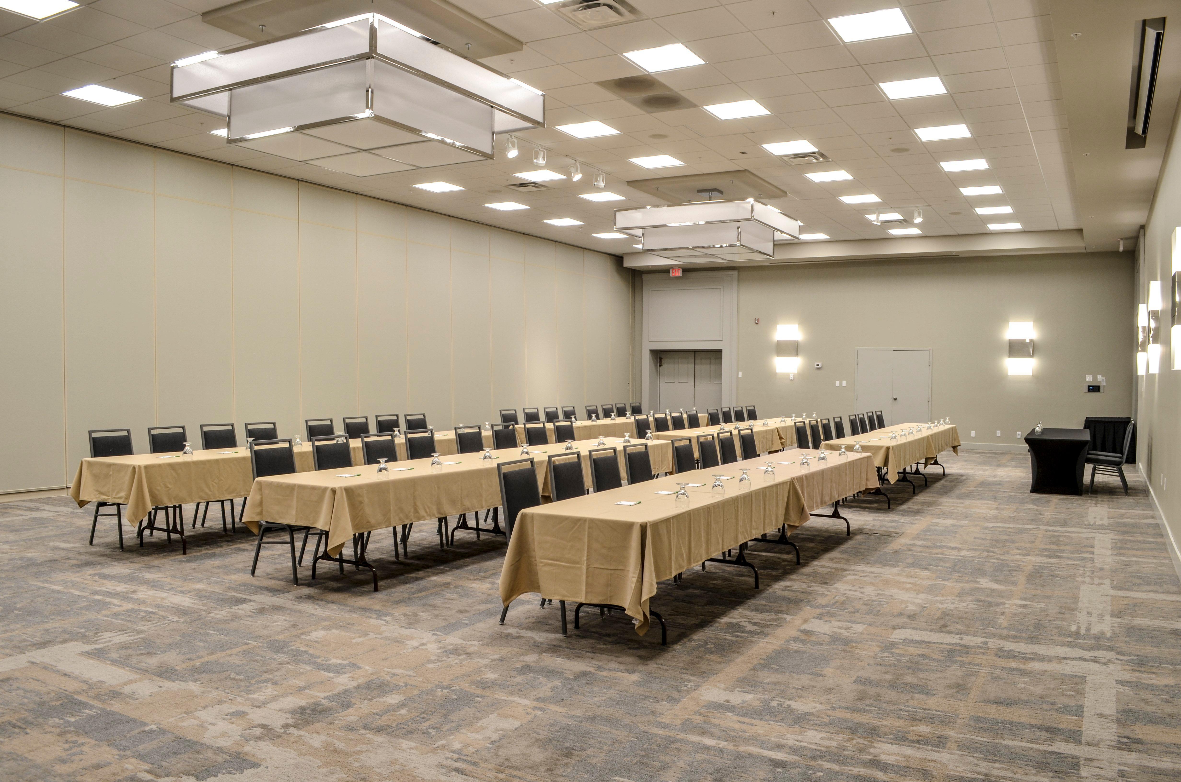 Holiday Inn Fargo By Ihg Екстер'єр фото